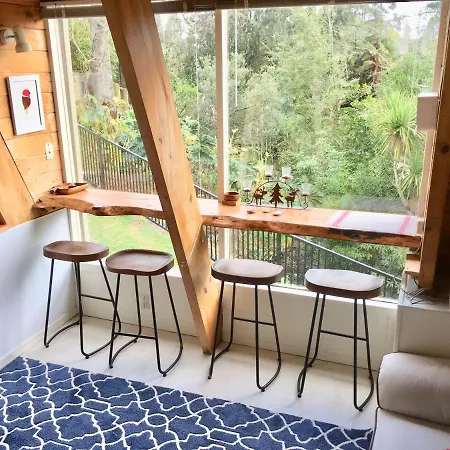 The Wooden A-Frame In Hamilton Villa Exterior photo